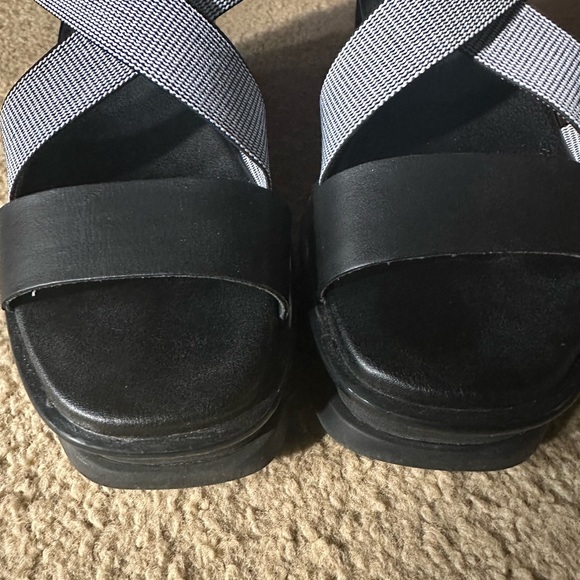 Sorel Women’s Joanie III Sport Strap Wedge Sandal - Picture 4 of 5